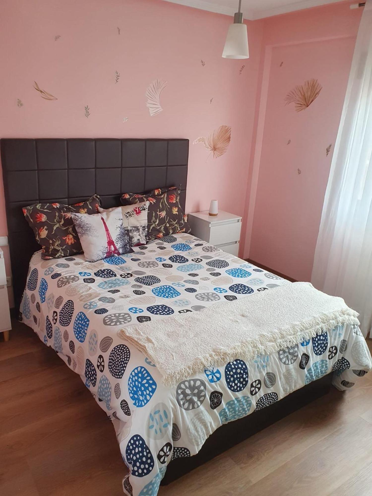 Vistas Monte Naranco Apartamento Con Parking 5Euros Al Dia Oviedo Zewnętrze zdjęcie